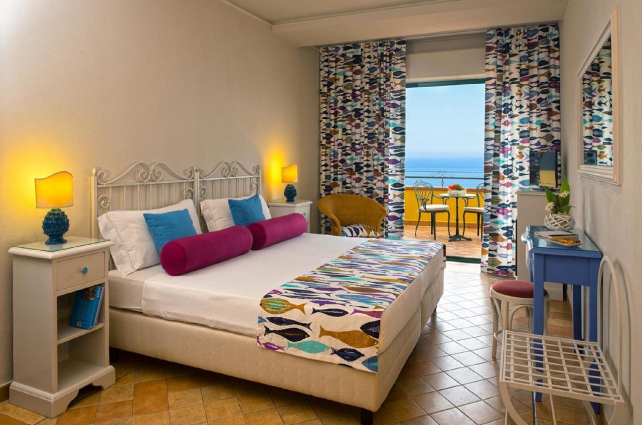 Hotel Baia Taormina & Forza dʼAgro