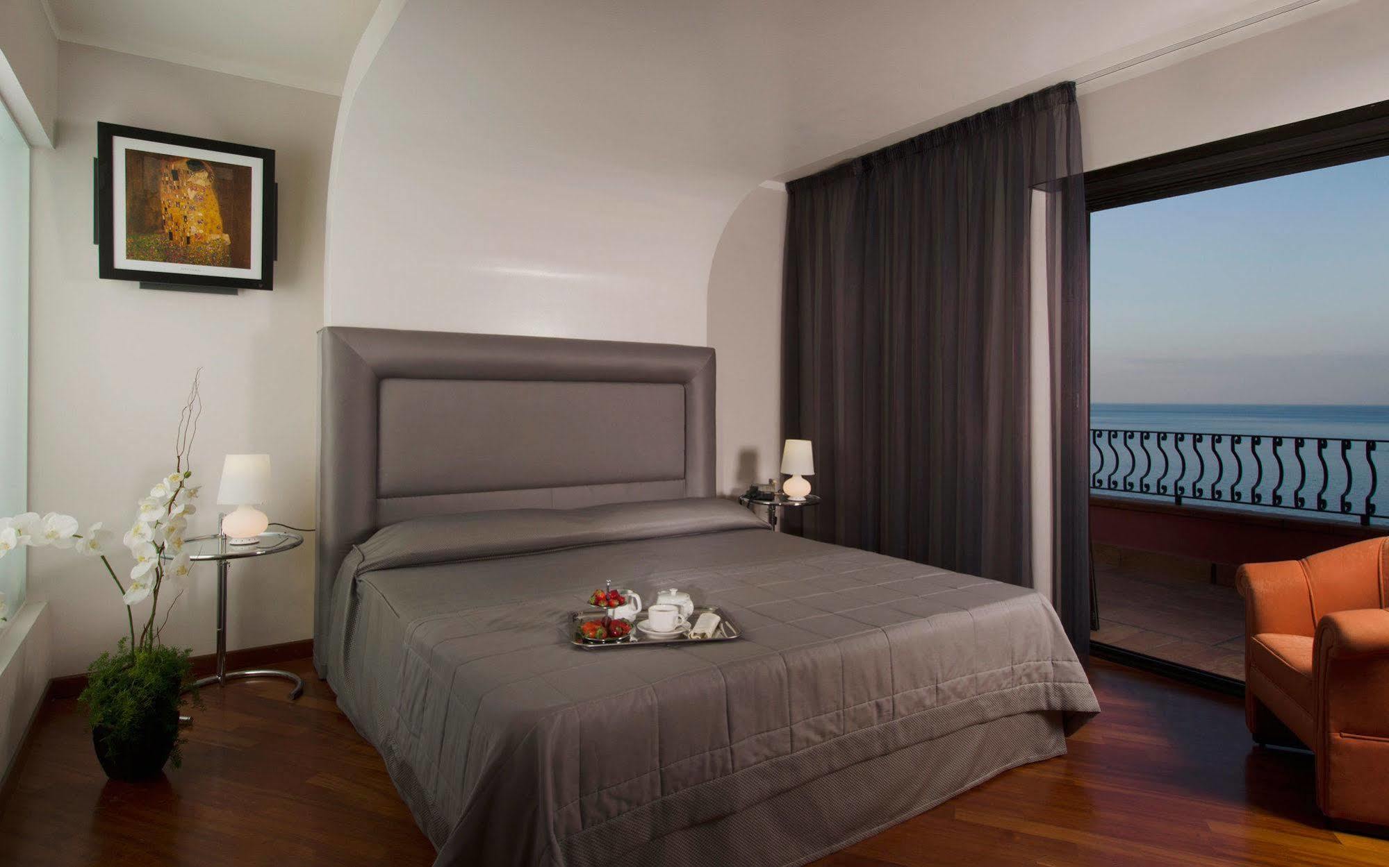 Baia Taormina &