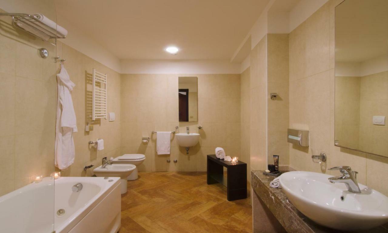 Baia Taormina & 4* Forza dʼAgro