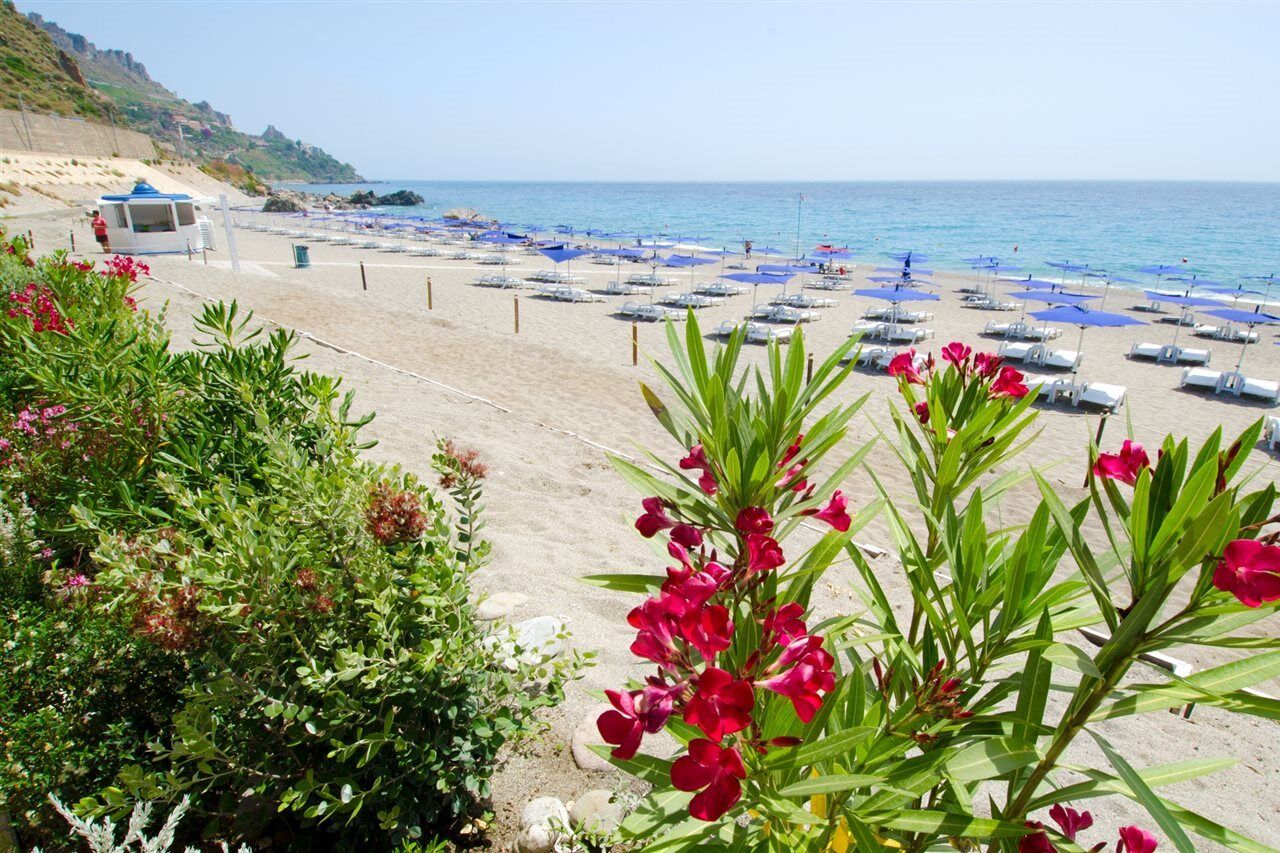 Baia Taormina & 4*